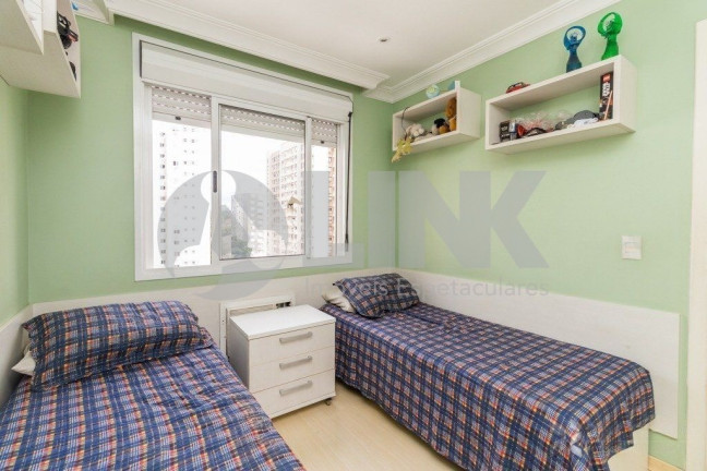 Imagem Apartamento com 3 Quartos à Venda, 95 m² em Passo Da Areia - Porto Alegre