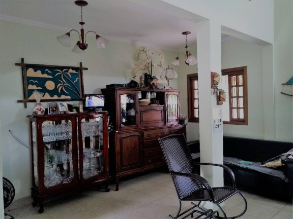 Imagem Sobrado com 5 Quartos à Venda, 180 m² em Massaguaçu - Caraguatatuba Imagem Sobrado com 5 Quartos à Venda, 180 m² em Massaguaçu - Caraguatatuba