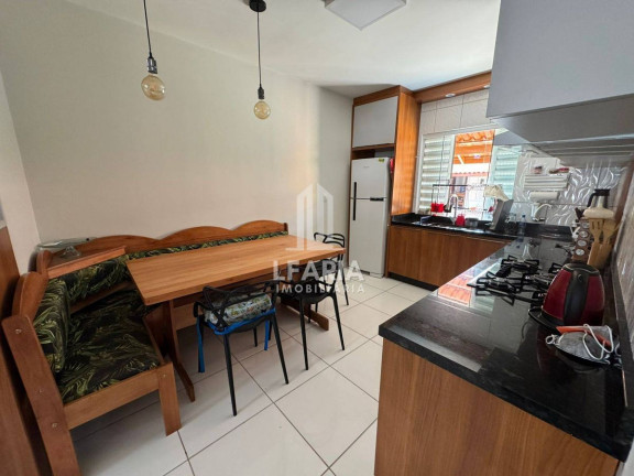 Imagem Casa com 5 Quartos à Venda, 179 m² em Itapema Do Saí - Itapoá Imagem Casa com 5 Quartos à Venda, 179 m² em Itapema Do Saí - Itapoá