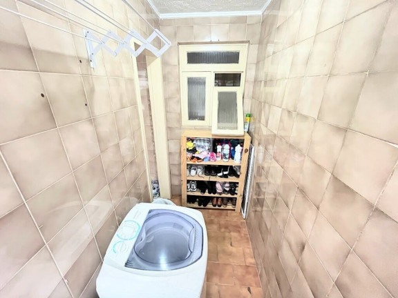 Imagem Imóvel com 1 Quarto à Venda,  em Vila Ipiranga - Porto Alegre