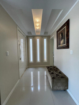 Imagem Casa com 3 Quartos à Venda, 200 m² em Camobi - Santa Maria Imagem Casa com 3 Quartos à Venda, 200 m² em Camobi - Santa Maria