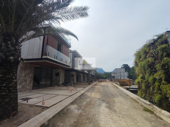 Imagem Casa com 4 Quartos à Venda, 161 m² em Maresias - São Sebastião Imagem Casa com 4 Quartos à Venda, 161 m² em Maresias - São Sebastião