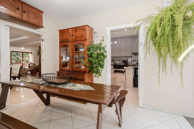 Imagem Casa com 3 Quartos à Venda, em Nonoai - Porto Alegre Imagem Casa com 3 Quartos à Venda, em Nonoai - Porto Alegre