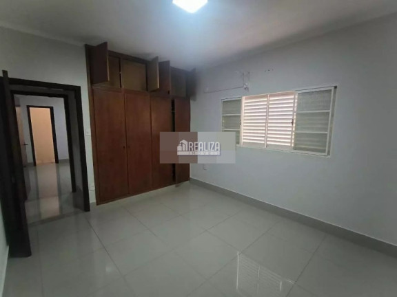 Imagem Casa com 4 Quartos à Venda, 363 m² em Fabrício - Uberaba Imagem Casa com 4 Quartos à Venda, 363 m² em Fabrício - Uberaba