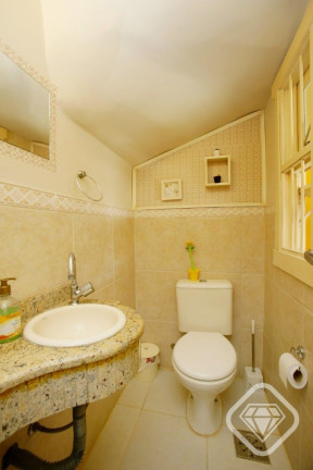 Imagem Casa com 4 Quartos à Venda, 265 m² em Ipanema - Porto Alegre Imagem Casa com 4 Quartos à Venda, 265 m² em Ipanema - Porto Alegre