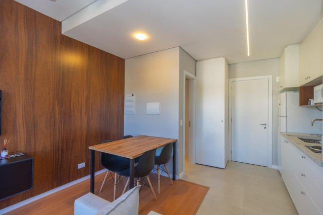 Imagem Apartamento com 1 Quarto para Alugar, 42 m² em Cabral - Curitiba