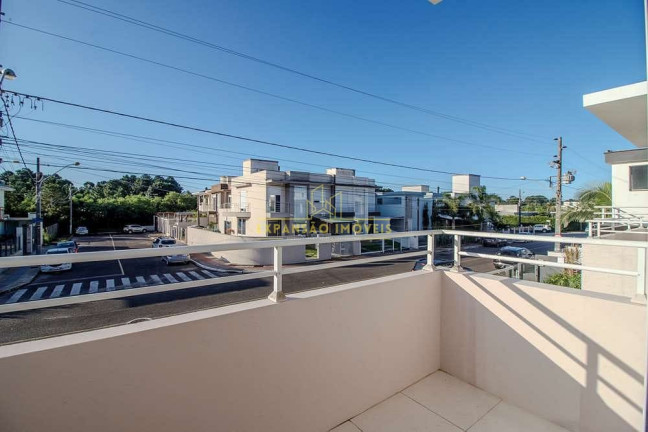 Imagem Casa com 4 Quartos à Venda, 260 m² em São João Do Rio Vermelho - Florianópolis Imagem Casa com 4 Quartos à Venda, 260 m² em São João Do Rio Vermelho - Florianópolis