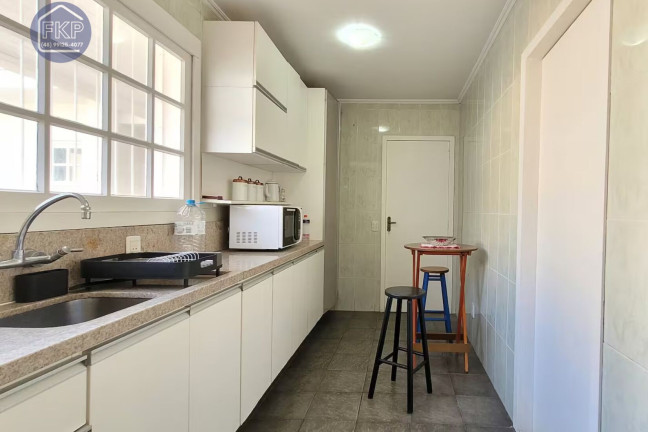 Imagem Casa com 3 Quartos à Venda, 266 m² em Vila Nova - Porto Alegre