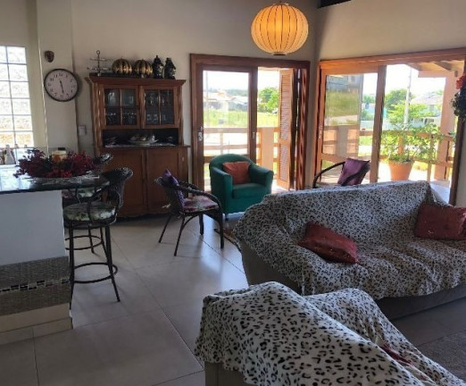 Imagem Casa com 3 Quartos à Venda, 297 m² em Ferraz - Garopaba