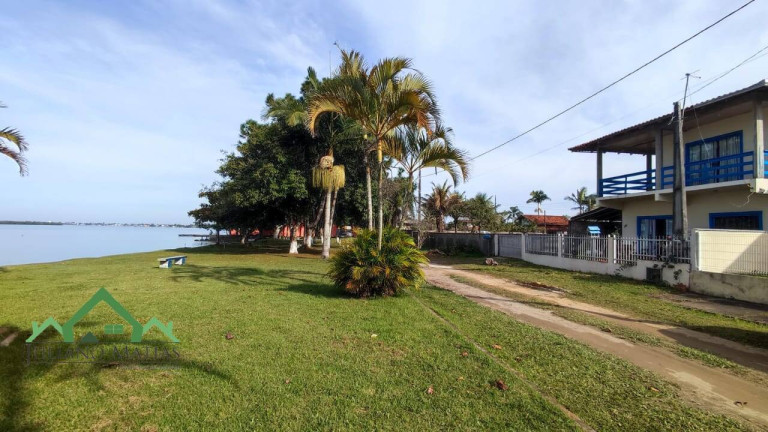 Imagem Casa com 3 Quartos à Venda, 130 m² em Pinheiros - Balneário Barra Do Sul Imagem Casa com 3 Quartos à Venda, 130 m² em Pinheiros - Balneário Barra Do Sul