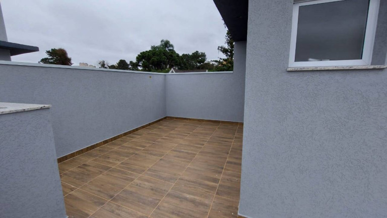Imagem Casa com 3 Quartos à Venda, 141 m² em Uberaba - Curitiba