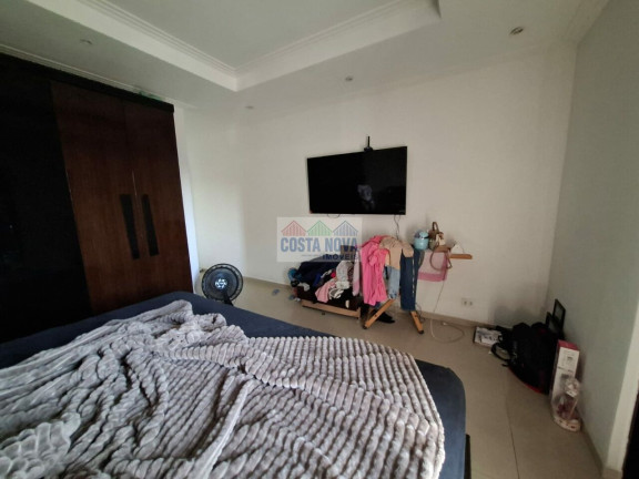 Imagem Casa com 5 Quartos à Venda, 200 m² Imagem Casa com 5 Quartos à Venda, 200 m²