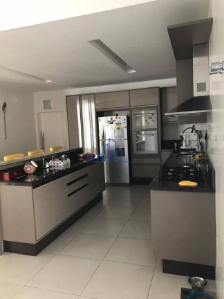 Imagem Casa com 5 Quartos à Venda, 485 m² em Alphaville - Santana De Parnaíba Imagem Casa com 5 Quartos à Venda, 485 m² em Alphaville - Santana De Parnaíba