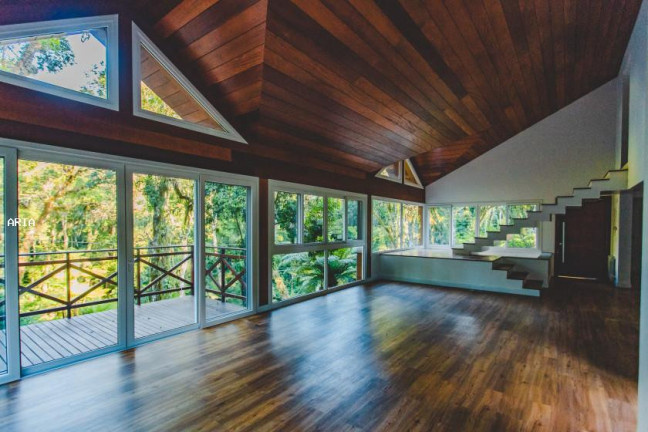 Imagem Casa com 3 Quartos à Venda, 385 m² em Centro - Gramado Imagem Casa com 3 Quartos à Venda, 385 m² em Centro - Gramado