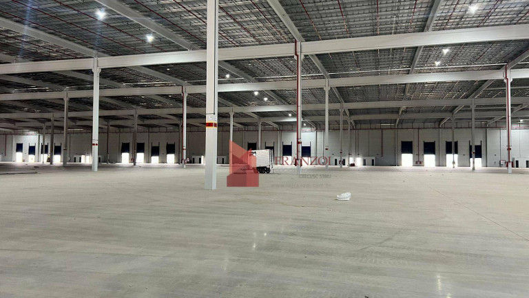 Imagem Galpão para Alugar, 50.000 m² em Espinheiros - Itajaí Imagem Galpão para Alugar, 50.000 m² em Espinheiros - Itajaí