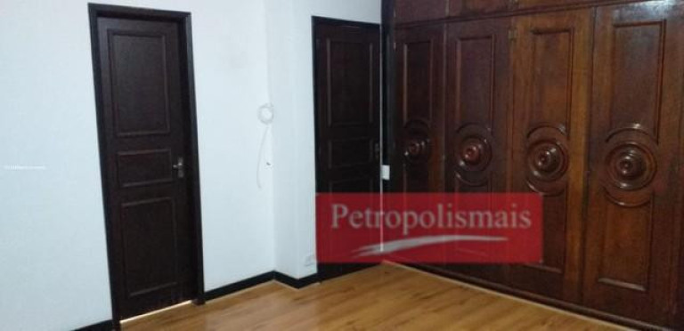Imagem Casa com 3 Quartos à Venda, 166 m² em São Sebastião - Petrópolis Imagem Casa com 3 Quartos à Venda, 166 m² em São Sebastião - Petrópolis