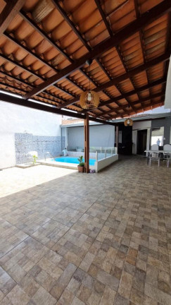 Imagem Casa com 6 Quartos à Venda, 220 m² em Nova Parnamirim - Parnamirim Imagem Casa com 6 Quartos à Venda, 220 m² em Nova Parnamirim - Parnamirim