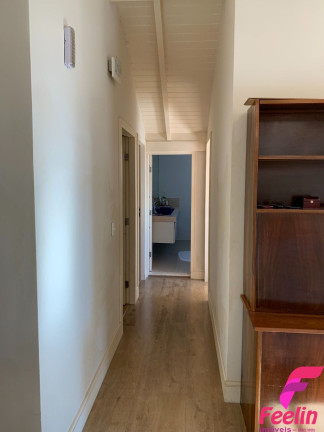 Imagem Casa com 3 Quartos à Venda, 270 m² em Carianos - Florianópolis Imagem Casa com 3 Quartos à Venda, 270 m² em Carianos - Florianópolis