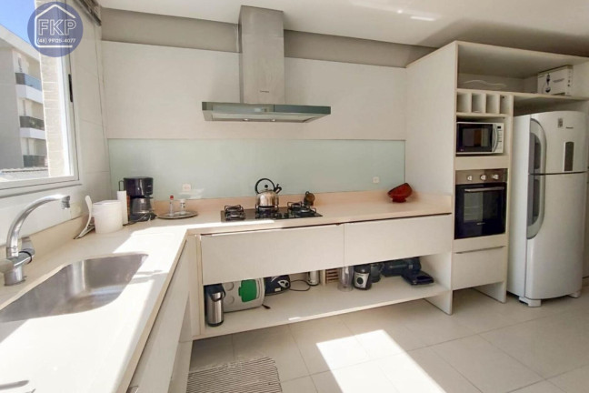 Imagem Apartamento com 3 Quartos à Venda, 144 m² em Cachoeira Do Bom Jesus - Florianópolis
