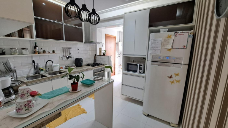 Imagem Apartamento com 3 Quartos à Venda, 138 m² em Armação - Salvador