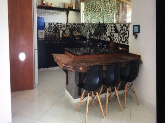 Imagem Casa com 3 Quartos à Venda, 267 m² em Centro - Santa Cruz Cabrália Imagem Casa com 3 Quartos à Venda, 267 m² em Centro - Santa Cruz Cabrália