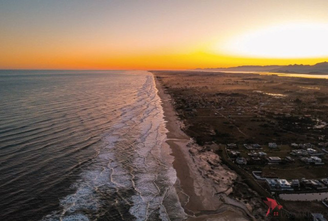 Imagem Casa de Condomínio com 5 Quartos à Venda, 484 m² em Praia Itapeva - Torres Imagem Casa de Condomínio com 5 Quartos à Venda, 484 m² em Praia Itapeva - Torres