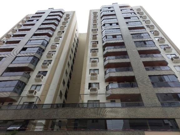 Imagem Apartamento com 2 Quartos à Venda, 78 m² em Centro - Balneário Camboriú