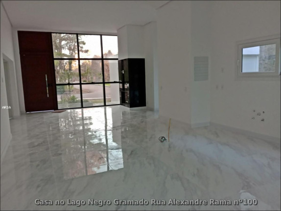 Imagem Casa com 3 Quartos à Venda, 225 m² em Lago Negro - Gramado Imagem Casa com 3 Quartos à Venda, 225 m² em Lago Negro - Gramado