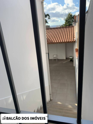 Imagem Casa com 3 Quartos à Venda, 186 m² em São Paulo Imagem Casa com 3 Quartos à Venda, 186 m² em São Paulo