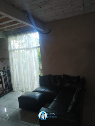 Imagem Casa com 1 Quarto à Venda, 450 m² em Parque Chuno - Duque De Caxias
