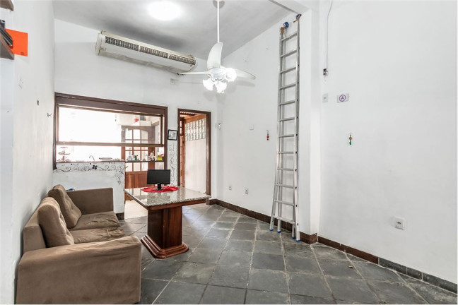 Imagem Casa com 3 Quartos à Venda,  em Menino Deus - Porto Alegre