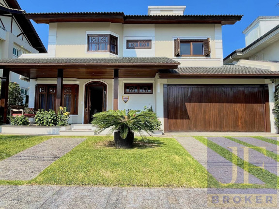 Casa com 5 Quartos para Temporada, 350 m² em Jurerê Internacional - Florianópolis