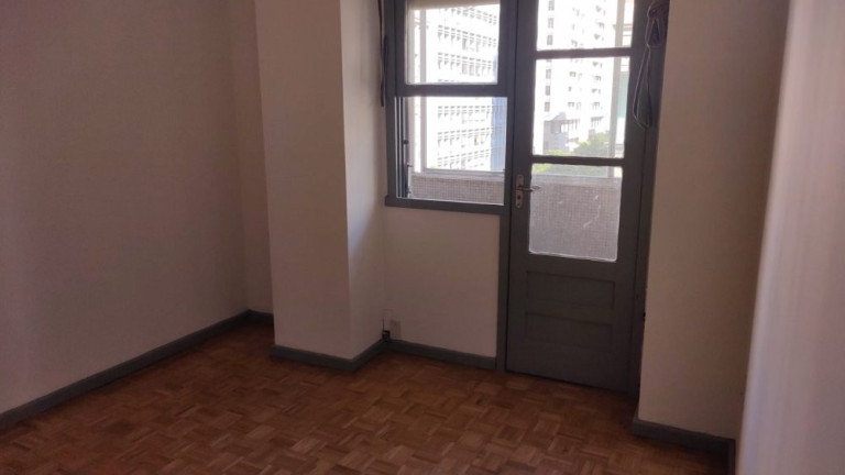 Imagem Apartamento com 3 Quartos à Venda, 91 m² em Centro Histórico - Porto Alegre Imagem Apartamento com 3 Quartos à Venda, 91 m² em Centro Histórico - Porto Alegre