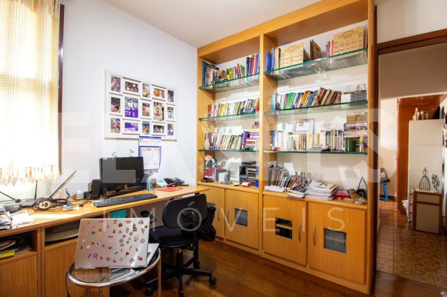 Imagem Sobrado com 4 Quartos à Venda, 358 m² em Jardim Guedala - São Paulo Imagem Sobrado com 4 Quartos à Venda, 358 m² em Jardim Guedala - São Paulo