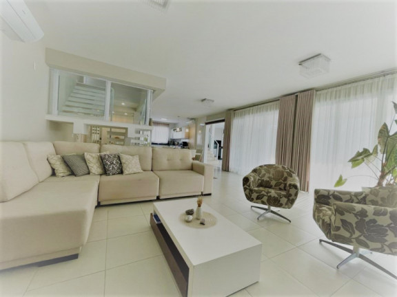 Imagem Casa com 3 Quartos à Venda, 387 m² Imagem Casa com 3 Quartos à Venda, 387 m²