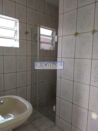 Imagem Sobrado com 3 Quartos à Venda, 135 m² em Balneário Regina Maria - Mongaguá