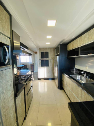 Imagem Cobertura com 4 Quartos para Alugar, 256 m² em Centro - Balneário Camboriú