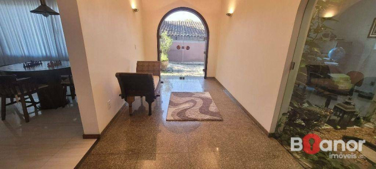 Imagem Casa com 4 Quartos à Venda, 700 m² em Centro - Blumenau Imagem Casa com 4 Quartos à Venda, 700 m² em Centro - Blumenau