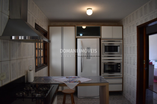 Imagem Casa com 4 Quartos à Venda, 2 m² em Região Da Floresta Negra - Campos Do Jordão Imagem Casa com 4 Quartos à Venda, 2 m² em Região Da Floresta Negra - Campos Do Jordão