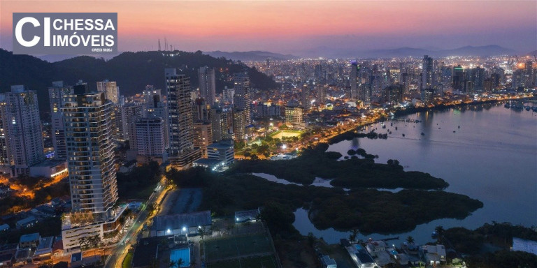 Imagem Apartamento com 3 Quartos à Venda, 129 m² em Fazenda - Itajaí Imagem Apartamento com 3 Quartos à Venda, 129 m² em Fazenda - Itajaí