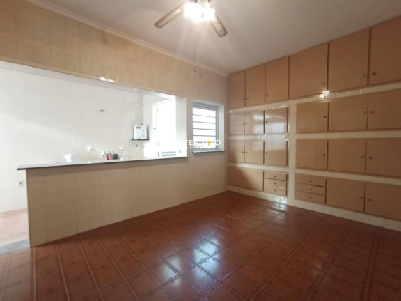 Imagem Casa com 3 Quartos à Venda, 325 m² Imagem Casa com 3 Quartos à Venda, 325 m²