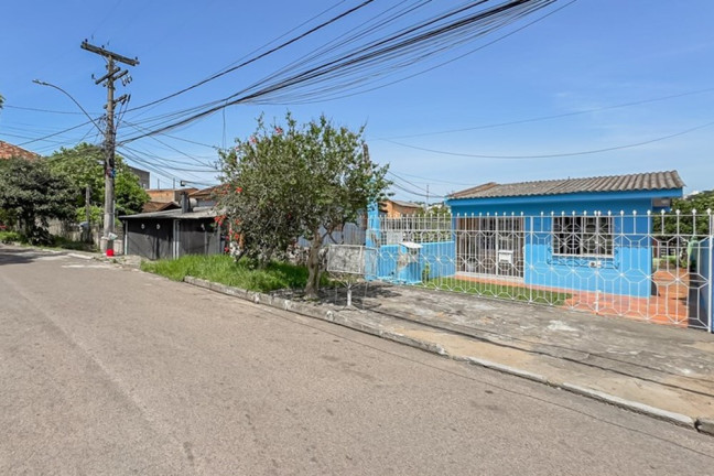 Imagem Casa com 5 Quartos à Venda, 128 m² em Vila Jardim - Porto Alegre Imagem Casa com 5 Quartos à Venda, 128 m² em Vila Jardim - Porto Alegre