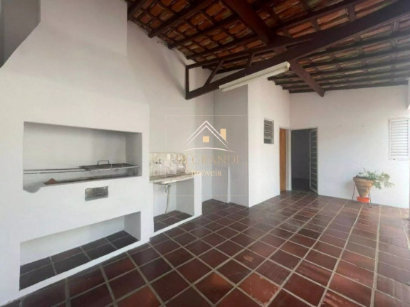 Imagem Casa com 3 Quartos à Venda, 158 m² em Vila Clayton - Valinhos Imagem Casa com 3 Quartos à Venda, 158 m² em Vila Clayton - Valinhos