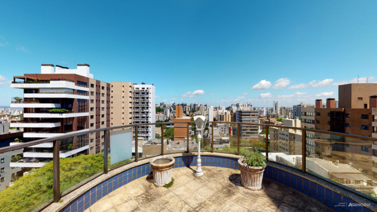 Imagem Imóvel com 5 Quartos à Venda, 410 m² em Petrópolis - Porto Alegre Imagem Imóvel com 5 Quartos à Venda, 410 m² em Petrópolis - Porto Alegre