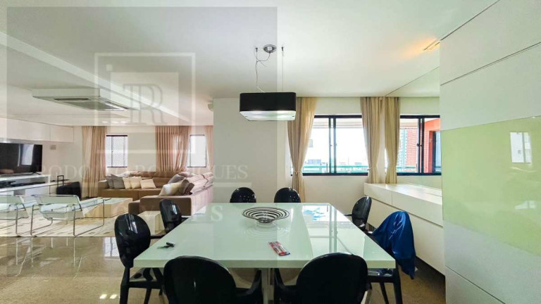 Imagem Apartamento com 3 Quartos à Venda, 205 m² em Meireles - Fortaleza Imagem Apartamento com 3 Quartos à Venda, 205 m² em Meireles - Fortaleza