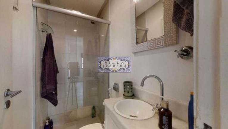 Imagem Apartamento com 2 Quartos à Venda, 79 m² em Lagoa - Rio De Janeiro Imagem Apartamento com 2 Quartos à Venda, 79 m² em Lagoa - Rio De Janeiro