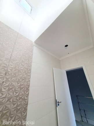 Imagem Sobrado com 3 Quartos à Venda, 123 m² em Nossa Senhora Das Graças - Canoas Imagem Sobrado com 3 Quartos à Venda, 123 m² em Nossa Senhora Das Graças - Canoas