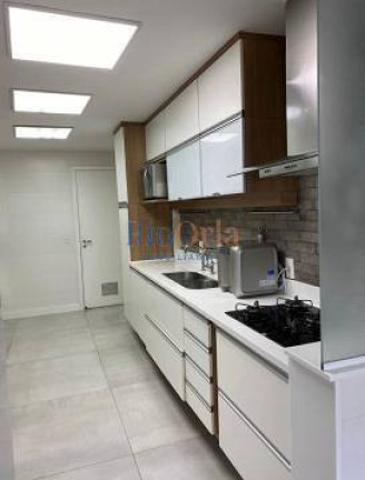 Imagem Apartamento com 4 Quartos à Venda, 236 m² em Barra Da Tijuca - Rio De Janeiro