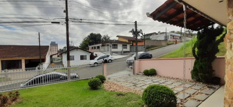 Imagem Sobrado com 4 Quartos à Venda, 269 m² em Santa Catarina - Joinville Imagem Sobrado com 4 Quartos à Venda, 269 m² em Santa Catarina - Joinville