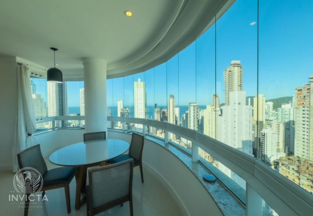 Imagem Apartamento com 3 Quartos à Venda, 127 m² em Centro - Balneário Camboriú Imagem Apartamento com 3 Quartos à Venda, 127 m² em Centro - Balneário Camboriú
